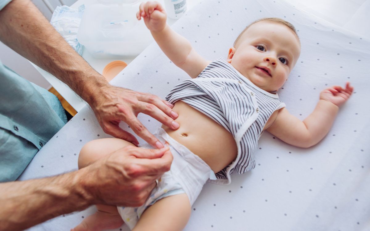 how-to-change-a-diaper-on-a-plane